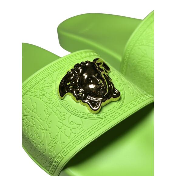 VERSACE NIB Palazzo Medusa Neon Green Rubber Pool Slides Sandals Size 39.5 NEW - Picture 4 of 7